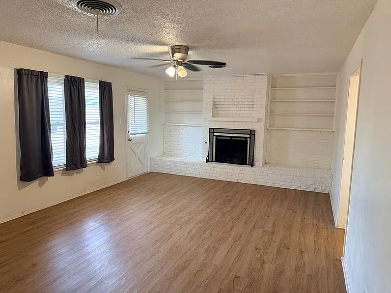 4425 Humble Ave — Photo 3
