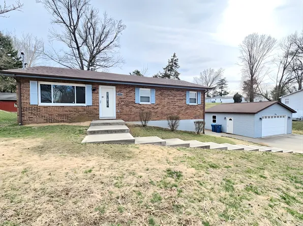 205 Brian Dr, Collinsville, IL 62234