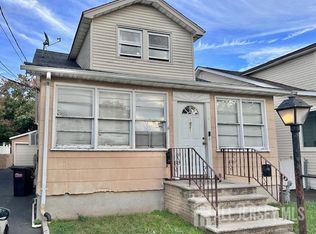 1021 Adams Ave, Union, NJ 07083