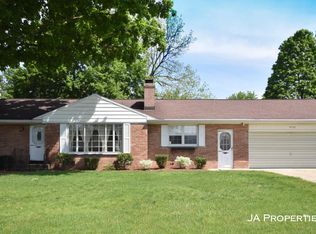 1903 Andrew St SE, Kentwood, MI 49508