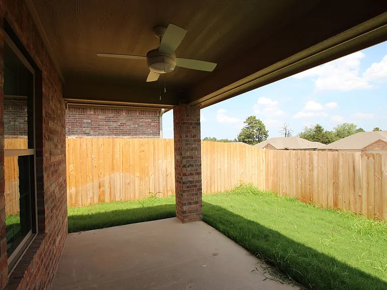 6212 Villa Rosa Way — Photo 20