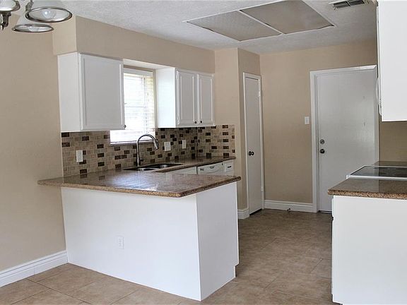 4th image of 22727 Merrymount Dr