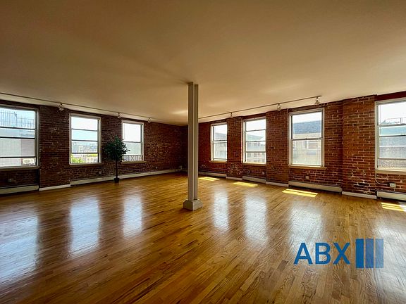 4th image of 425 Keap St APT 3C