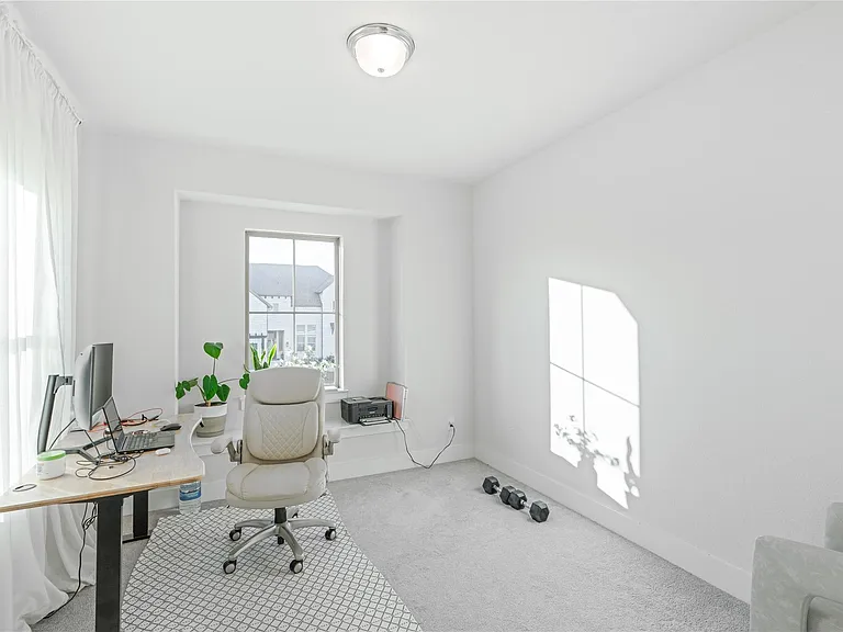 312 Palatino Bnd — Photo 26
