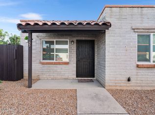 211 W Roger Rd APT 33, Tucson, AZ 85705