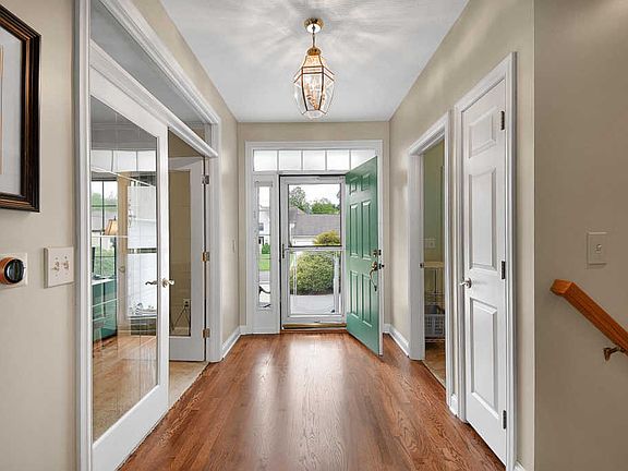 5th image of 6322 Crystal Valley Dr