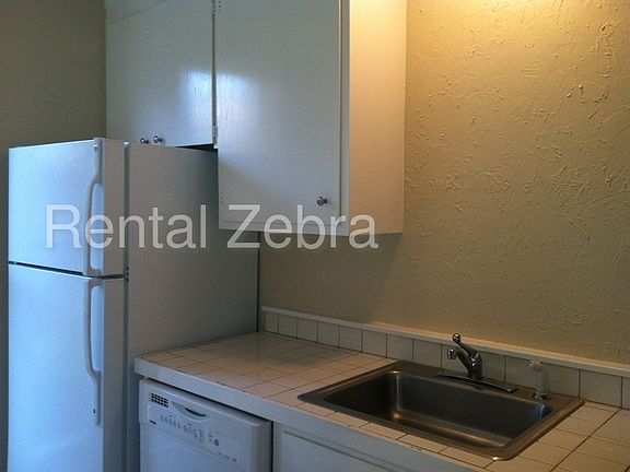 2nd image of 1470 Creekside Dr APT 46