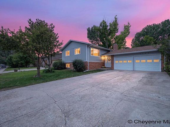 4th image of 4744 Hickory Pl