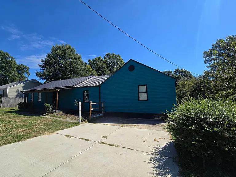 503 Lowdermilk St — Photo 1
