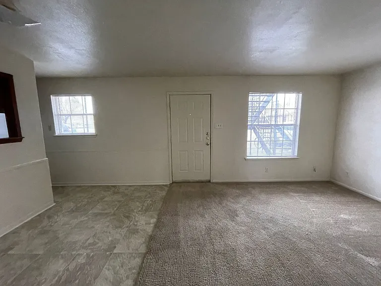 228 Hold Street — Photo 4