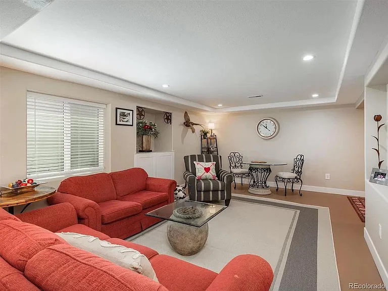 7585 S Cove Cir — Photo 15