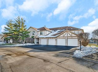 6413 Pine Trail Ln APT 2, Tinley Park, IL