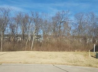18 Ellington Oaks Ct, Saint Peters, MO 63376
