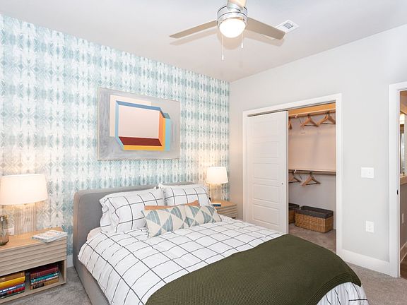 4th image of 6000 Briarwood Ave #L101