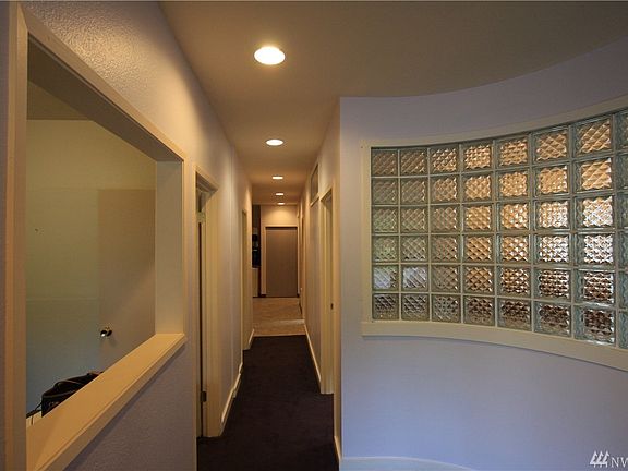 4th image of 7310 E Green Lake Dr N #101