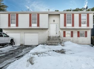 33 Compass Ln, Barnegat, NJ 08005