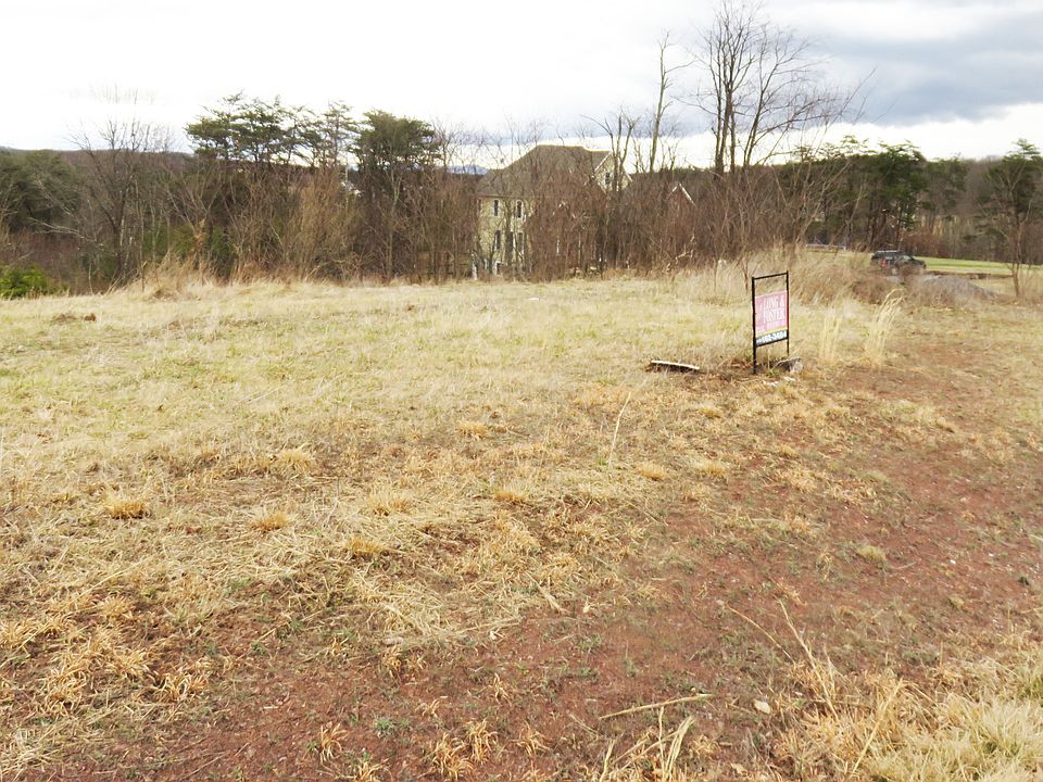 2nd image of 260 Harry Hiett Ln #2A