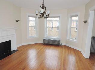 724 Hinman Ave #3W, Evanston, IL 60202