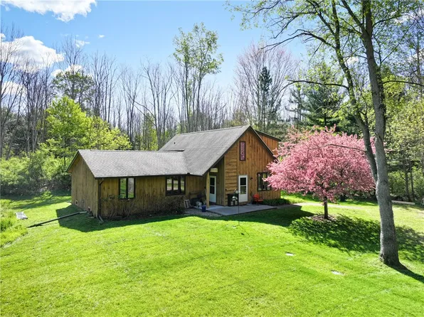 71 Besemer Rd, Ithaca, NY 14850