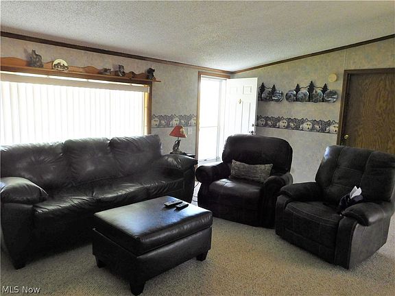 4th image of 3210 Bay Rd SE