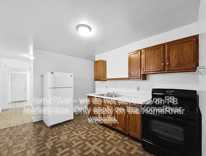 1 bed, 1.0 bath, 756 sqft, $1,040 — Photo 2