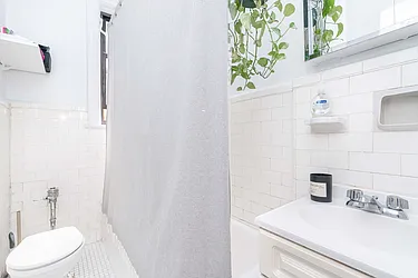 Rented by Modern Spaces