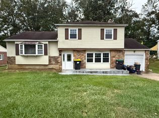 8 Neponset Rd, Wilmington, DE 19810