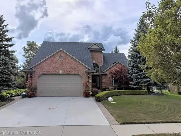 53907 Orson Dr, New Baltimore, MI 48047