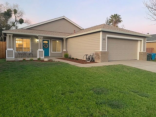 2nd image of 1573 Calistoga Way