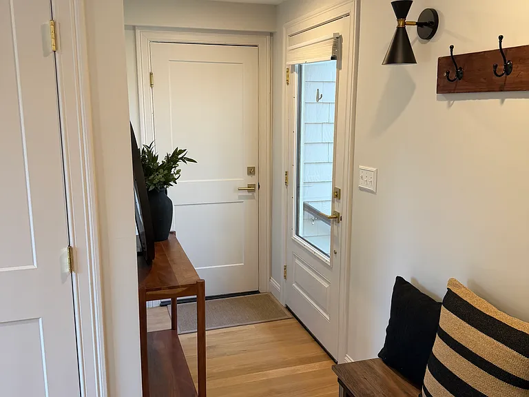 30 Wagonwheel Rd — Photo 16