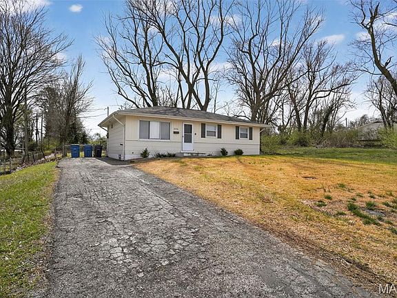 2nd image of 8350 Hill Ave