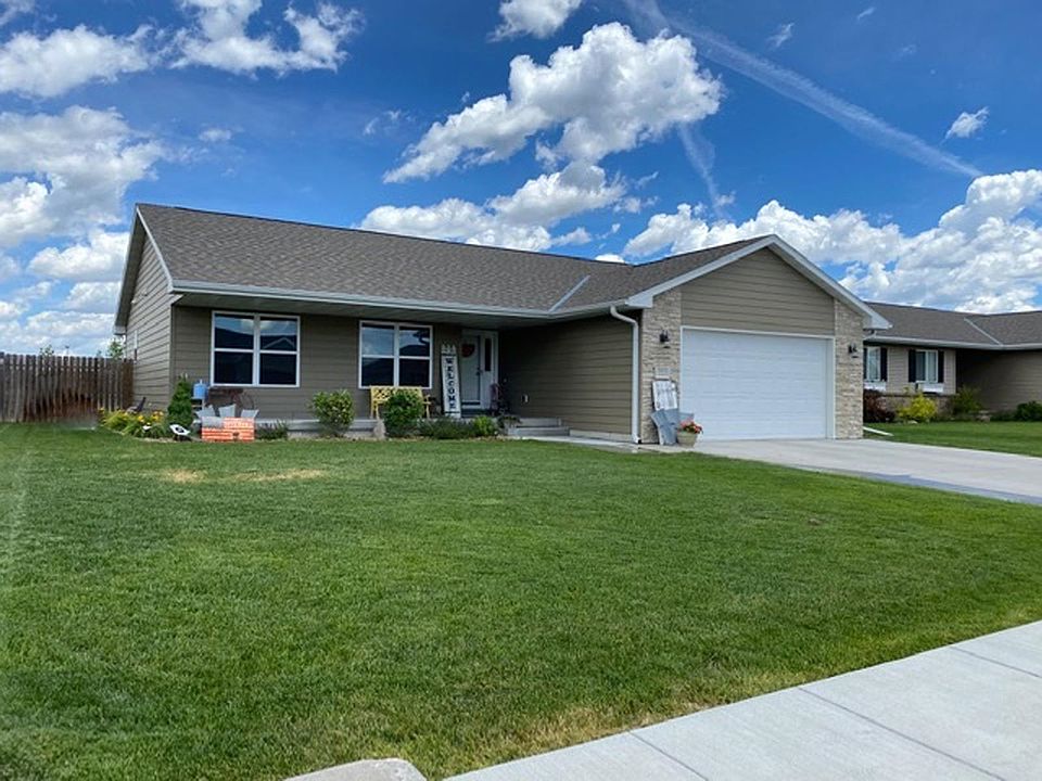1st image of 3921 W Park Dr.