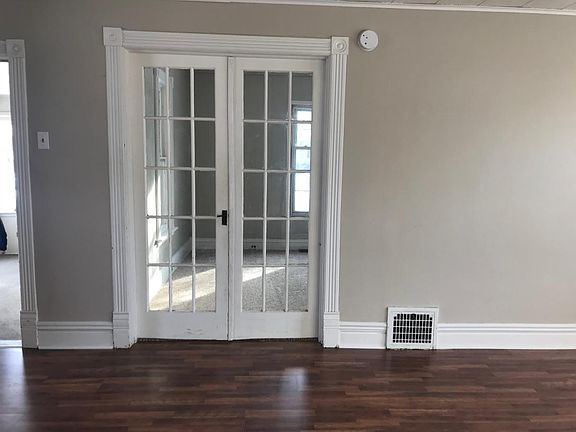 3rd image of 273 W 12th St