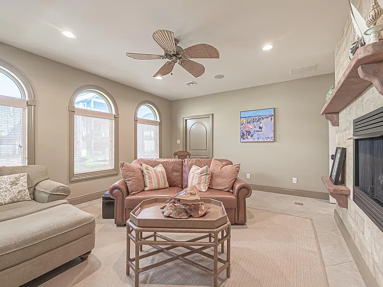 112 S Rumson Ave — Photo 16