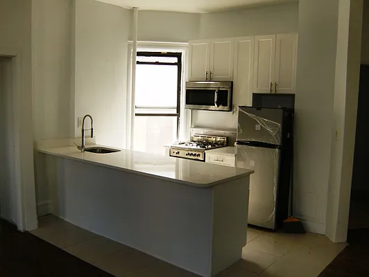 Rented by Sky Management | media 72