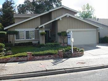 1st image of 293 N Creek Dr