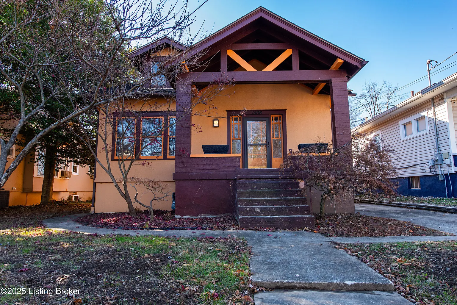 1806 Fernwood Ave photo 1