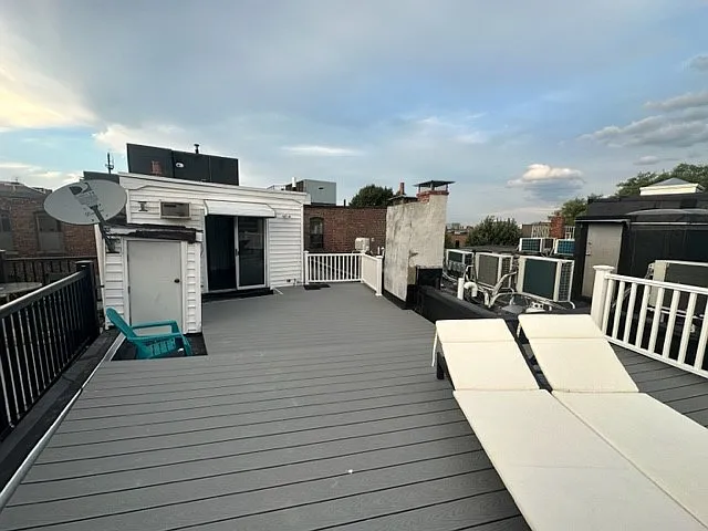 29 Charter St #3 — Photo 18