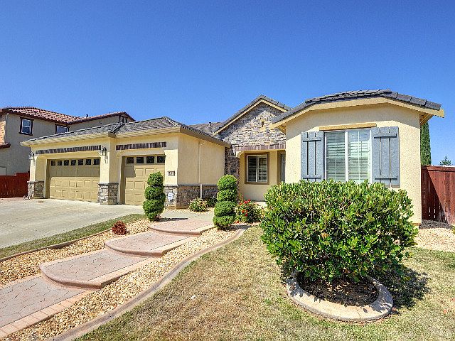1st image of 8212 Medeiros Way