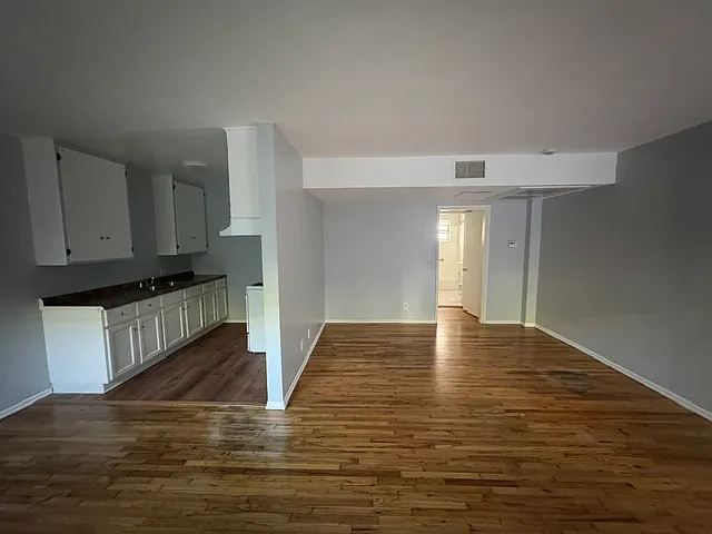 3209 Bartdon Ave #2 — Photo 2