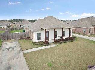 28279 Lake Sabine Dr, Livingston, LA 70754