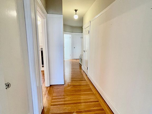 4th image of 1375 Green St APT 10