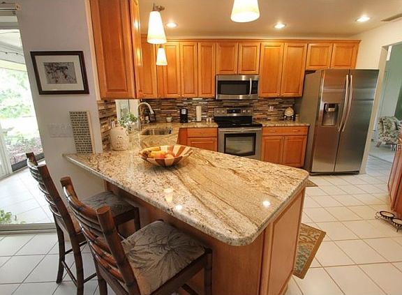 4th image of 436 Lake Of The Woods Dr