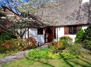 3 Brompton Rd, Garden City, NY 11530