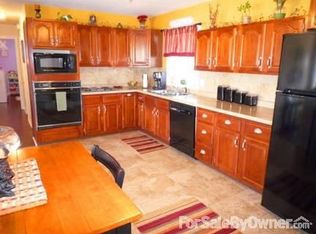 330 Eiler Dr, Gifford, IL 61847