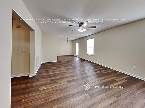 4th image of 3927 Laurel Glen Dr