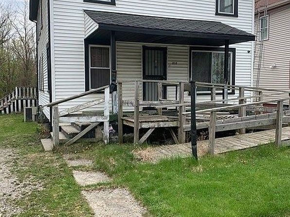 910 Black Ave