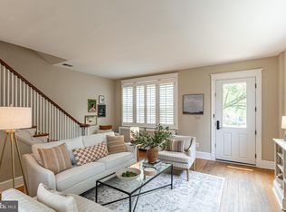 4419 Fessenden St NW, Washington, DC