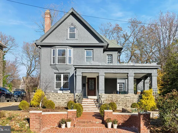 6715 Emlen St, Philadelphia, PA 19119