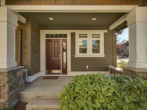 2nd image of 1840 10th Ave NE #1316